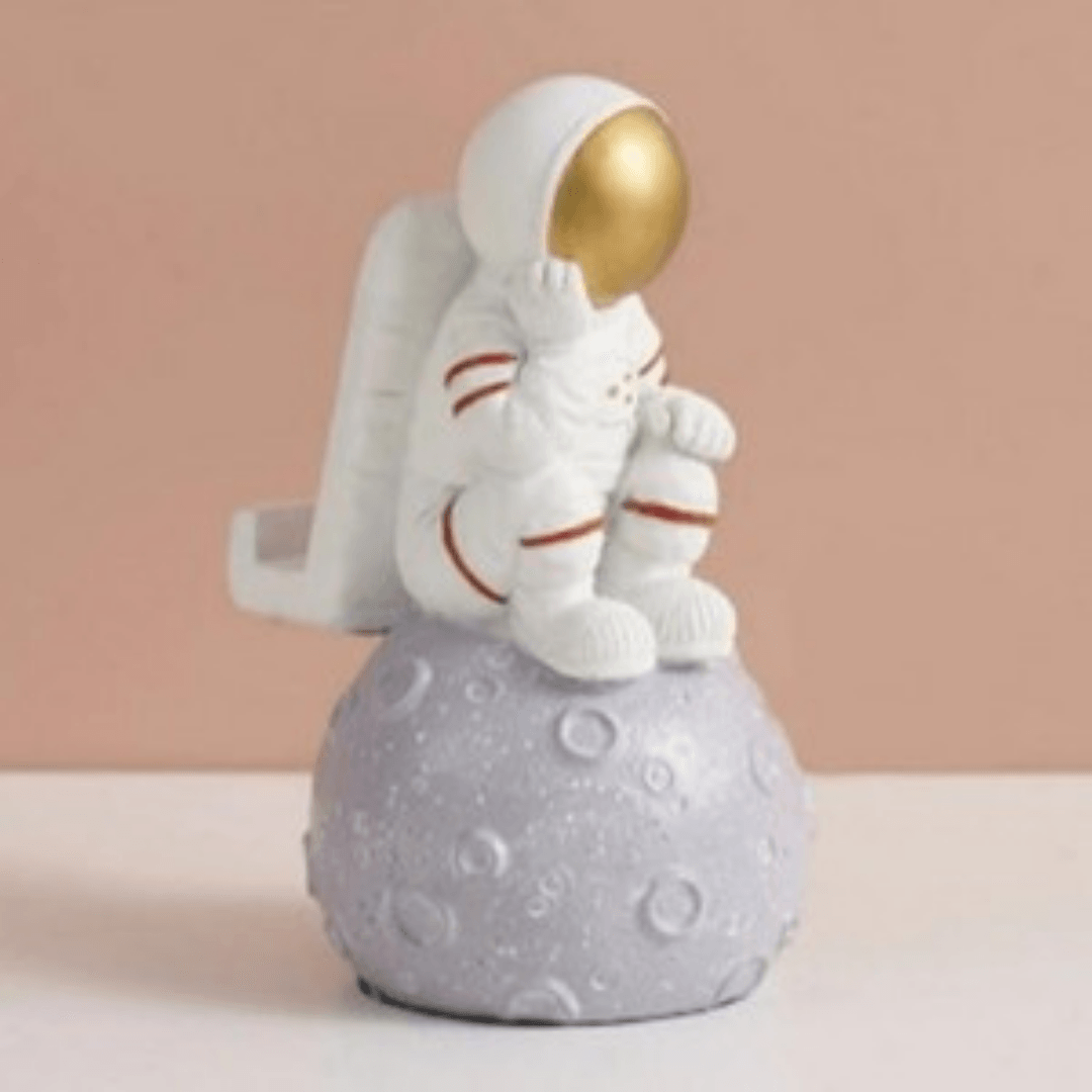 Phone Holder - Astronaut On Moon - Allure Box