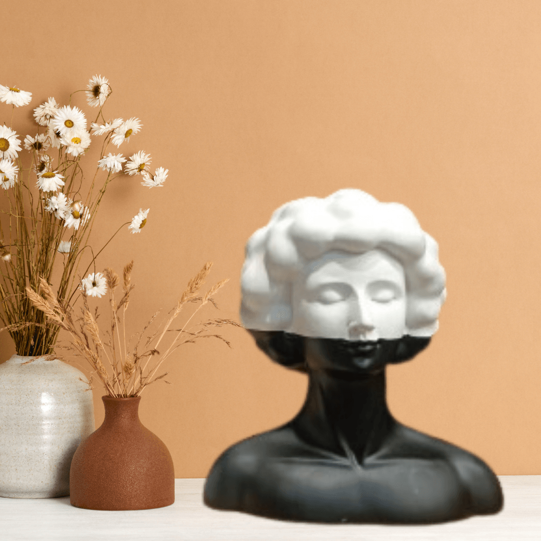 Cloud Lady (Black White) - Allure Box