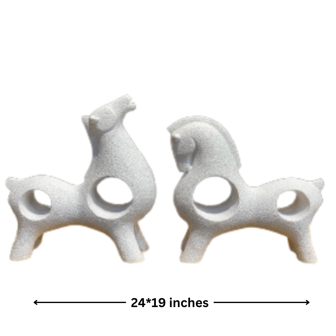 Novel Horses Set (White) - Allure Box