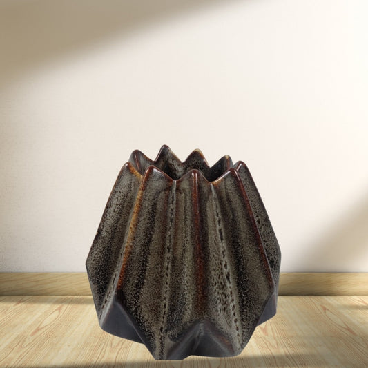 Geometric Design Brown Pot